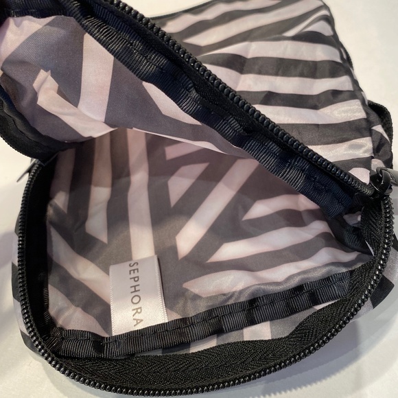 NWOT Bundle of 4 Black/White/Gold Sephora and Saturday Skin Makeup/Travel Bags - Picture 2 of 6